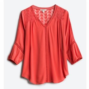 JOHNPAULRICHARD Raelinn Crochet Detail Top